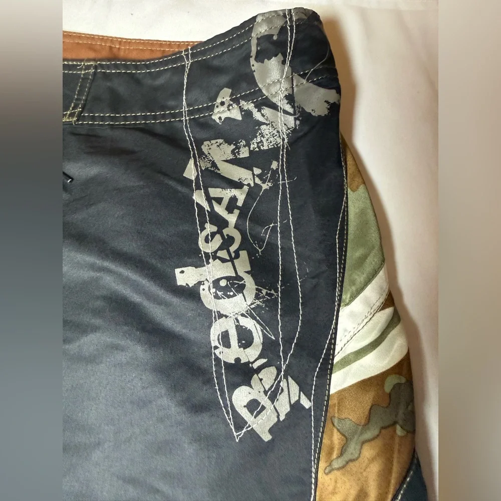 REDSAND Men’s  Military Camouflage Army Board Shorts | Swim Size 38